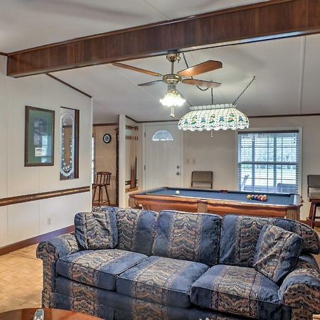 Ooltewah Cabin With Grill, Pool Table And Porch! Luaran gambar