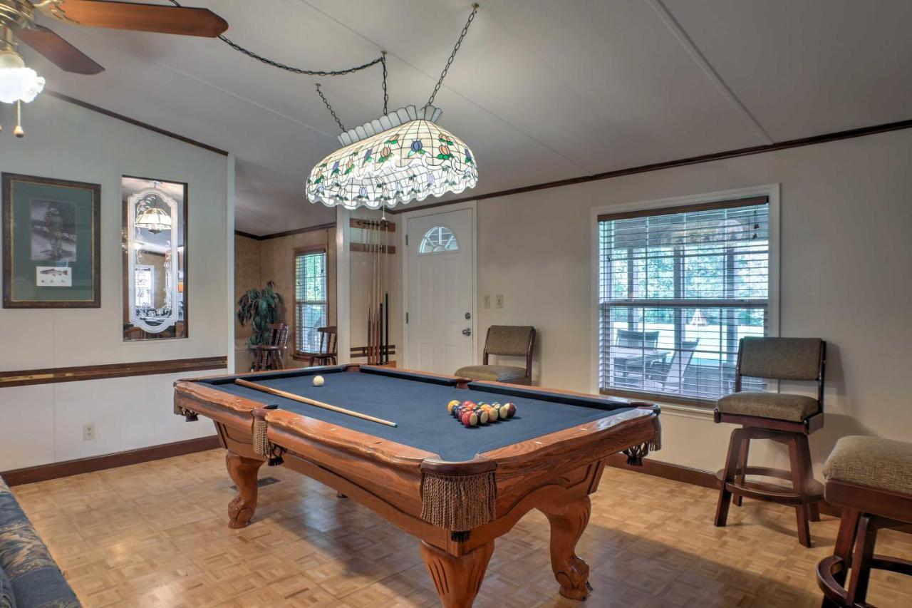 Ooltewah Cabin With Grill, Pool Table And Porch! Luaran gambar