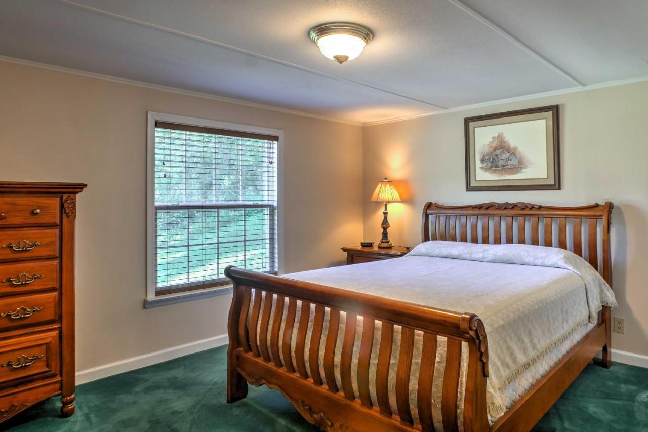 Ooltewah Cabin With Grill, Pool Table And Porch! Luaran gambar