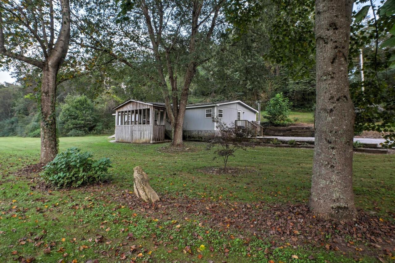 Ooltewah Cabin With Grill, Pool Table And Porch! Luaran gambar