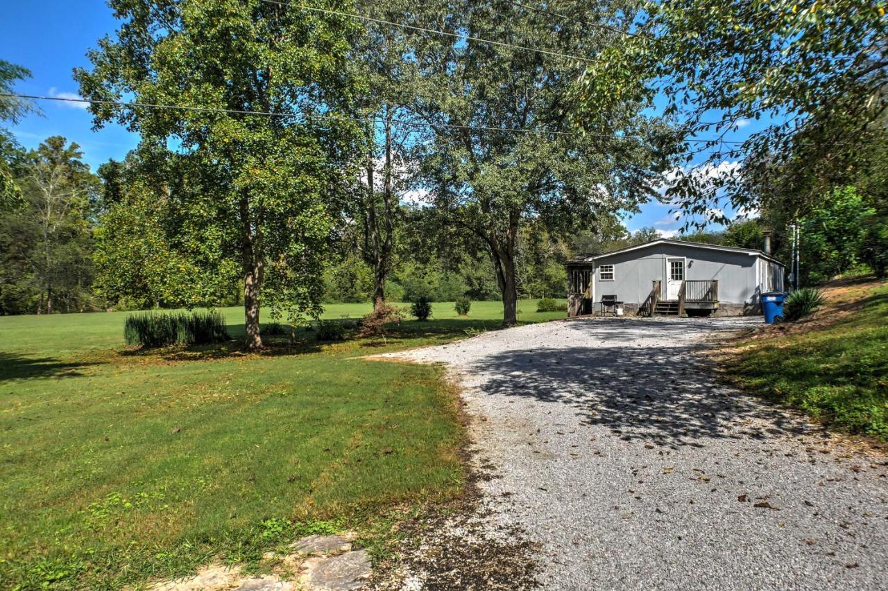 Ooltewah Cabin With Grill, Pool Table And Porch! Luaran gambar